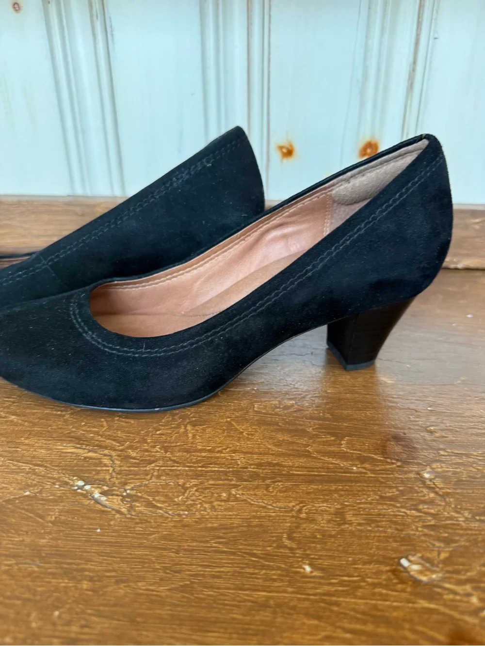 Clarks Artisan Black Suede Women's Slip-On  2” heel- 7W